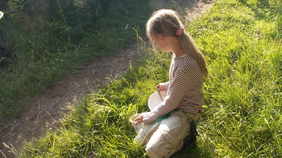 Pige fra Osted Friskole til Fredagsvalg. Foto: Malene Bendix.